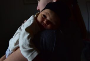 Depressione post partum: le nuove linee guida dell’ISS