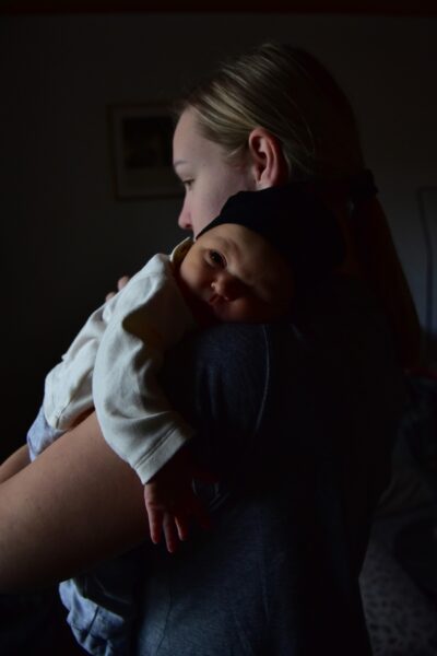 Depressione post partum: le nuove linee guida dell’ISS