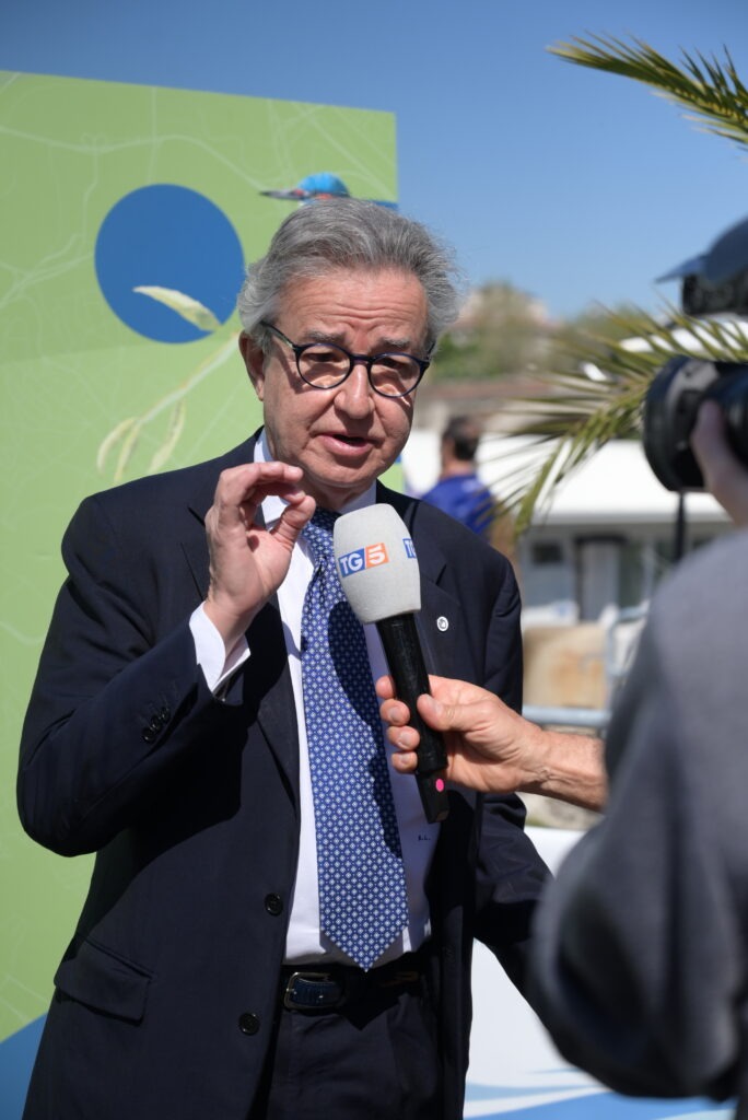 Prof. Andrea Lenzi , Presidente del Consiglio Nazionale delle Ricerche